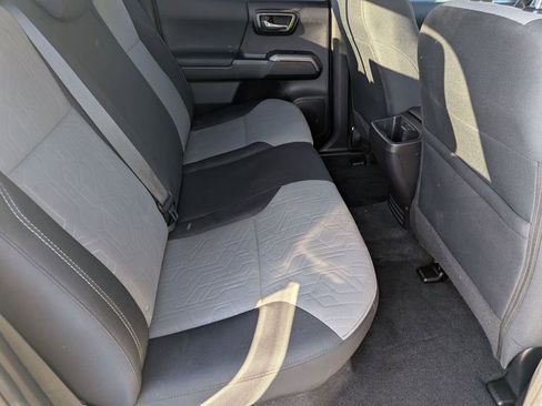 Used 2023 Toyota Tacoma TRD Off-Road w/ Technology Package AWD/4WD image 33