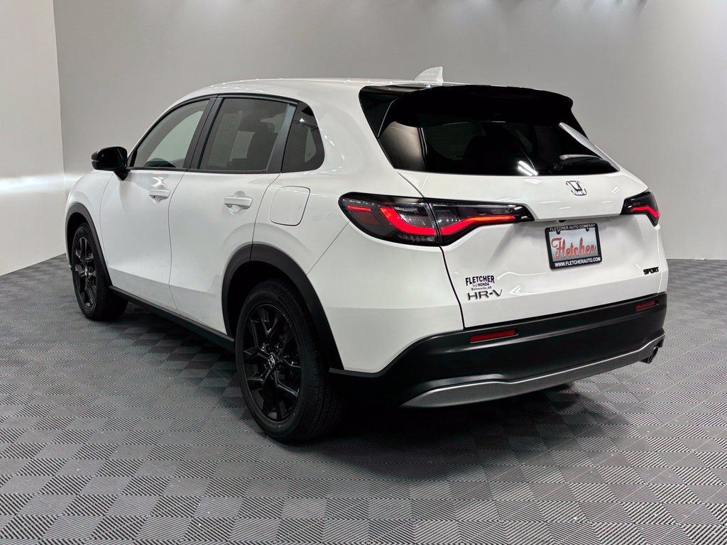 Certified 2024 Honda HR-V Sport image 4