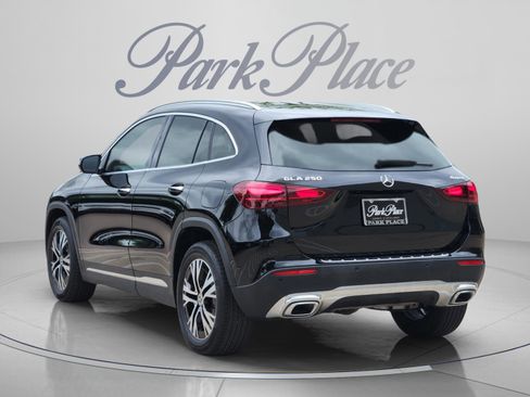 Certified 2025 Mercedes-Benz GLA 250 4MATIC image 20