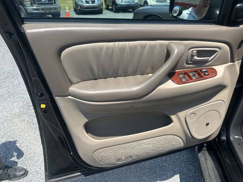 Used 2006 Toyota Sequoia Limited AWD/4WD image 18