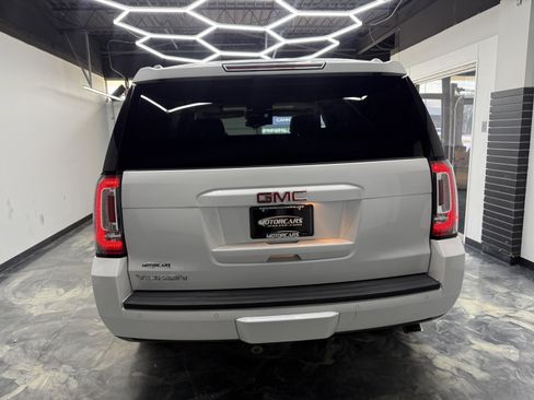 Used 2018 GMC Yukon SLT w/ Premium Edition AWD/4WD image 4