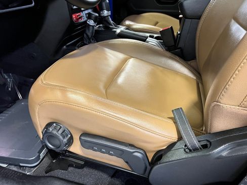 Certified 2020 Jeep Gladiator Rubicon image 24