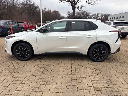 New 2026 Subaru Solterra Premium image 7