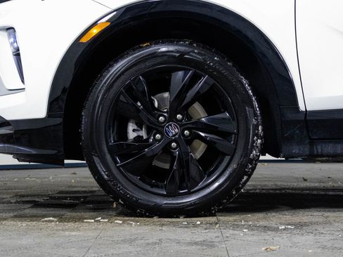 Used 2024 Buick Encore GX Sport Touring image 43