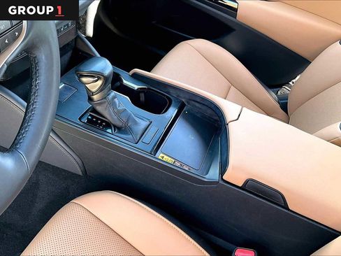 Certified 2024 Lexus ES 350 w/ Premium Package image 15