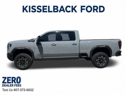 Used 2024 GMC Sierra 2500 AT4X AWD/4WD image 8