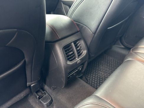 Used 2020 Jeep Cherokee Trailhawk w/ Comfort/Convenience Group image 10