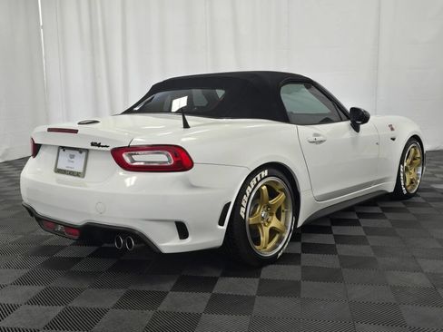 Used 2017 FIAT 124 Spider Abarth RWD image 18