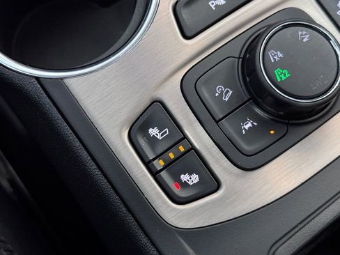 Certified 2023 GMC Terrain Denali AWD/4WD image 22