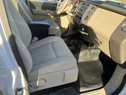 Used 2013 Ford Expedition XL w/ HD Trailer Tow Pkg image 9