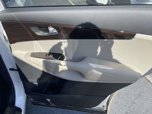 Used 2019 Kia Sorento LX w/ LX V6 Convenience Package image 43