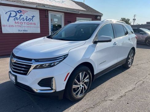 Used 2022 Chevrolet Equinox Premier AWD/4WD image 1
