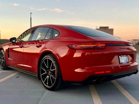Used 2020 Porsche Panamera GTS image 2