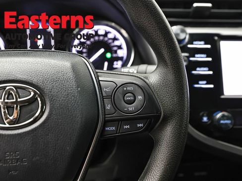 Used 2020 Toyota Camry LE image 16