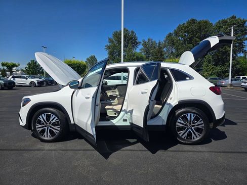 Used 2026 Mercedes-Benz GLA 250 4MATIC image 12
