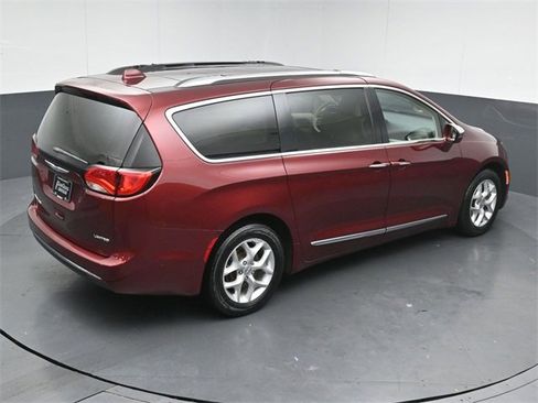 Used 2020 Chrysler Pacifica Limited w/ Advanced Safetytec Group image 50