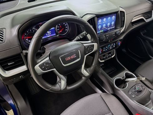 Used 2023 GMC Terrain SLE w/ Driver Convenience Package image 24