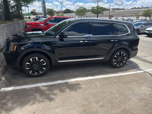 Used 2024 Kia Telluride SX w/ Towing Package FWD image 4