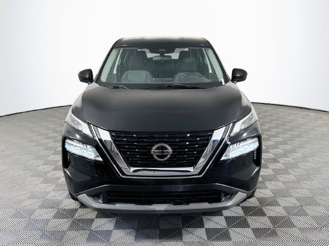 Used 2021 Nissan Rogue SV FWD image 2