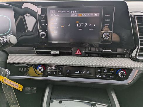 Used 2023 Kia Sportage LX image 29