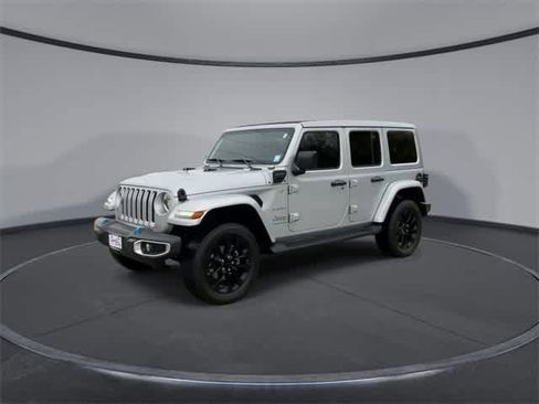 Used 2023 Jeep Wrangler Sahara w/ Cold Weather Group image 4