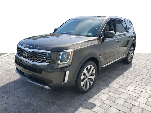 Used 2020 Kia Telluride EX w/ EX Premium Package image 3