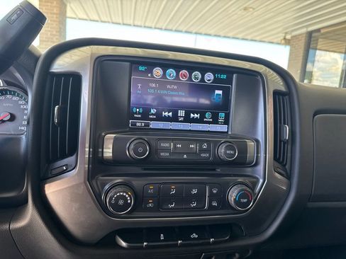 Used 2019 Chevrolet Silverado 1500 LT RWD image 11