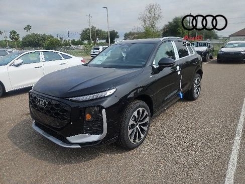 New 2026 Audi Q3 quattro 2.0T AWD/4WD image 5