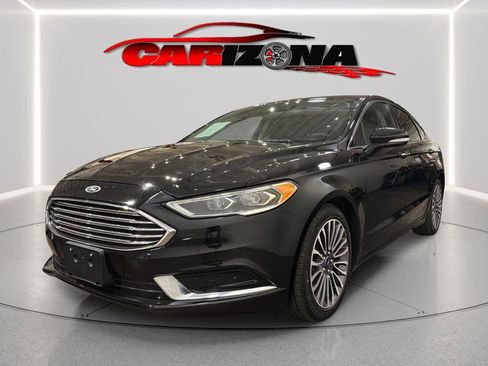 Used 2018 Ford Fusion SE w/ Fusion SE Technology Package image 3