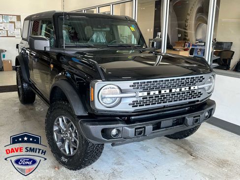New 2025 Ford Bronco Badlands AWD/4WD image 2