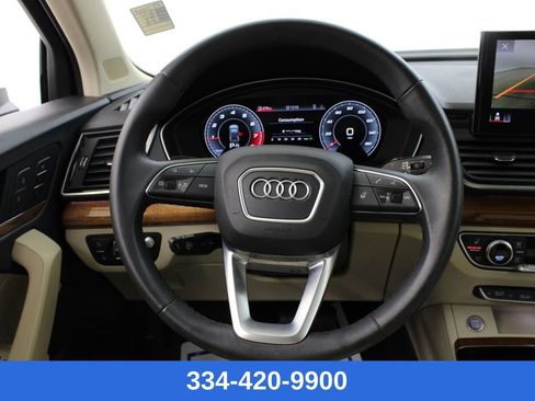 Used 2021 Audi Q5 Prestige w/ Prestige Package image 24