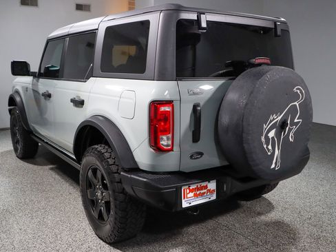 Used 2023 Ford Bronco Black Diamond AWD/4WD image 9