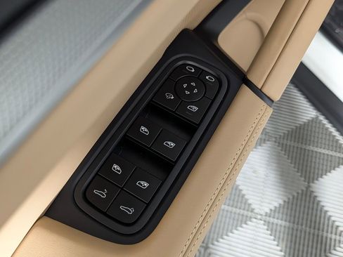 New 2026 Porsche Cayenne AWD/4WD image 27