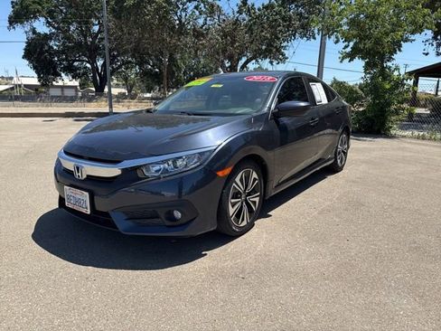Used 2018 Honda Civic EX-T image 3