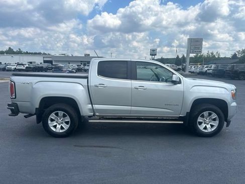 Used 2015 GMC Canyon SLE AWD/4WD image 6