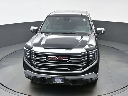 Used 2025 GMC Sierra 1500 SLT AWD/4WD image 40