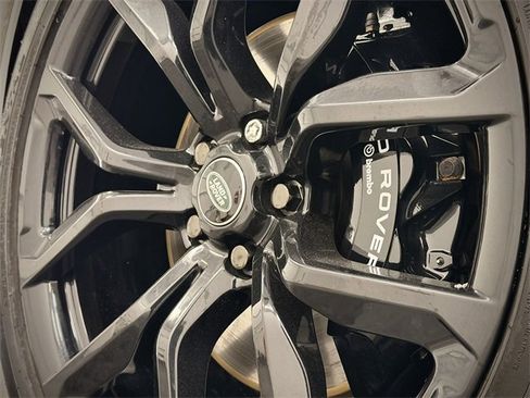 Used 2022 Land Rover Range Rover Sport SVR image 6