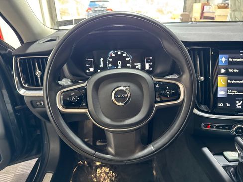 Used 2019 Volvo S60 T5 Momentum w/ Premium Package FWD image 17
