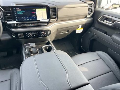 New 2026 Chevrolet Silverado 1500 LTZ w/ LTZ Premium Package RWD image 17