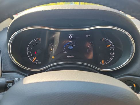 Used 2021 Jeep Grand Cherokee Limited AWD/4WD image 13