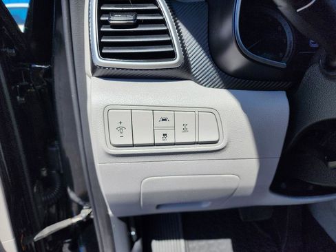Used 2019 Hyundai Tucson SE AWD/4WD image 16