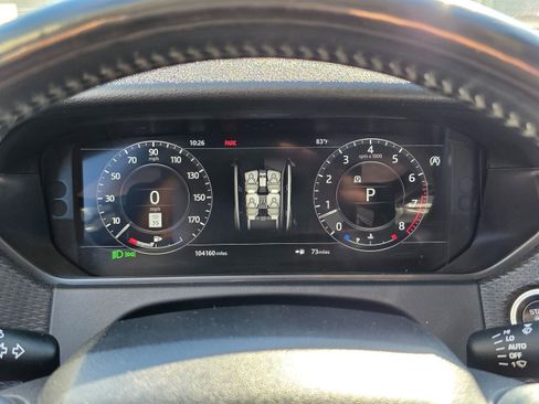 Used 2018 Land Rover Range Rover Velar S image 24