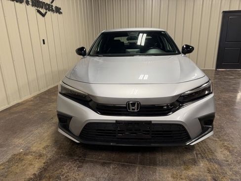 Used 2023 Honda Civic Sport image 4
