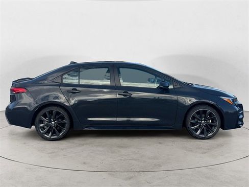 Used 2023 Toyota Corolla XSE image 6