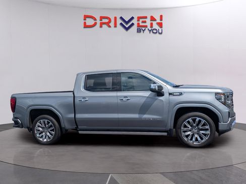 Used 2024 GMC Sierra 1500 Denali w/ Denali Reserve Package AWD/4WD image 6