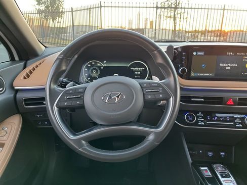 Used 2021 Hyundai Sonata Limited image 18