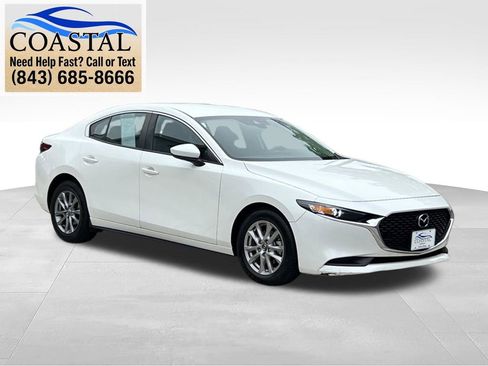 Used 2022 MAZDA MAZDA3 s FWD image 3