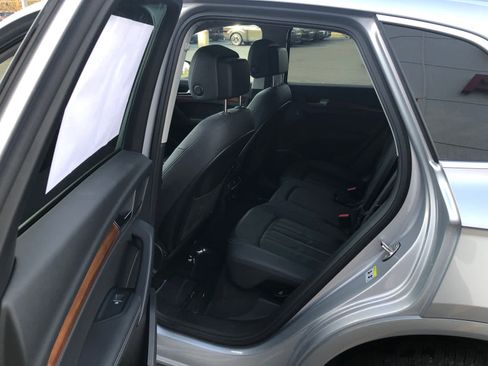 Used 2023 Audi Q5 2.0T Premium Plus image 17