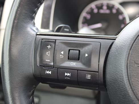 Used 2022 Nissan Pathfinder SL w/ SL Premium Package AWD/4WD image 33