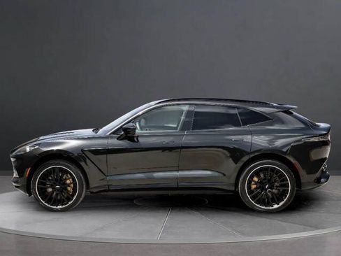Used 2023 Aston Martin DBX AWD/4WD image 3